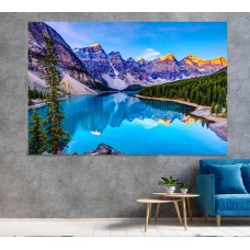 Blue water with mountains Printed Canvas