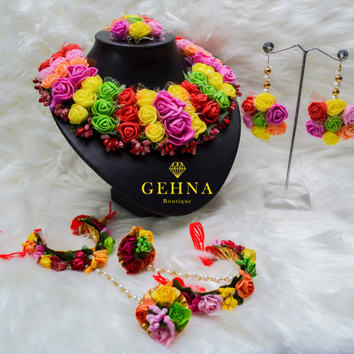 Chaaru Artificial Flowers Jewellery Set