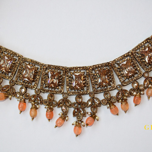 Jhanvi Maang Tikka, Earrings & Necklace Set