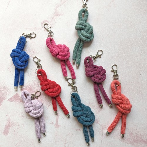 Macramé Keyring - 20 colours