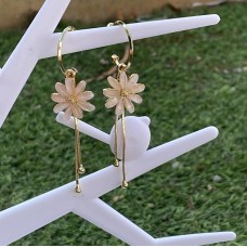 Daisy Flower Earrings, Wedding gift, Daisy dangle earrings, Women's Jewellery,White Daisy Drop Earrings, Daisy hoop earrings, Birthday gift