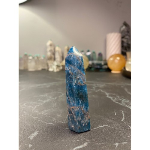 Imperfect Apatite Point