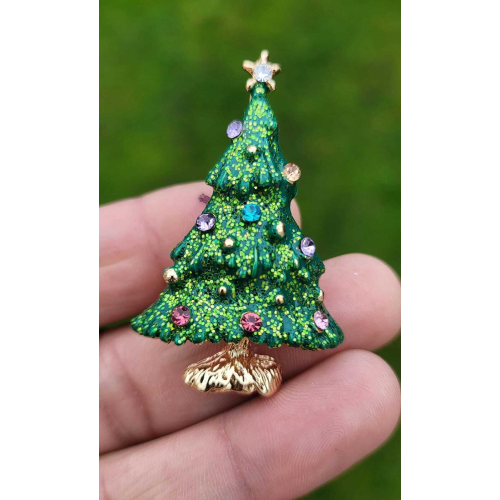 Christmas Tree Brooch Vintage look Gold plated broach Celebrity Queen pin i16