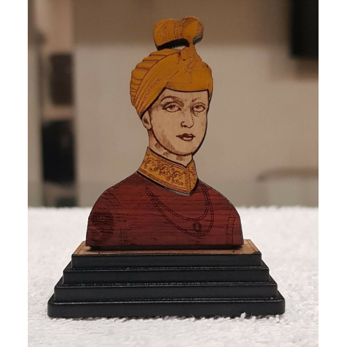 Sikh guru har krishan ji wood carved photo portrait singh kaur desktop stand c3