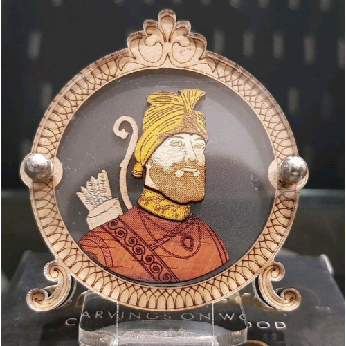 Sikh guru gobind singh ji wood carved photo portrait singh kaur desktop stand a
