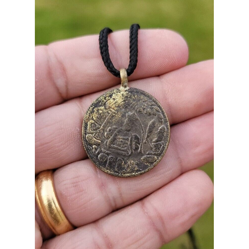 Artisan Ek Onkar Antique Coin Necklace | Antique coin necklace, Coin  necklace, Necklace