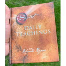 Secret daily teachings book rhonda byrne english motivation inspiration book new