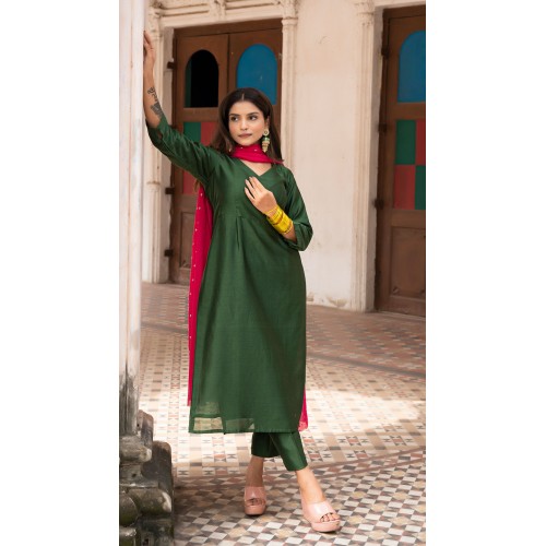 EERUM CHANDERI KURTA SET IN GREEN