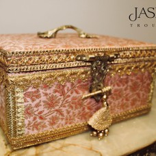 Gulabi Vanity Box