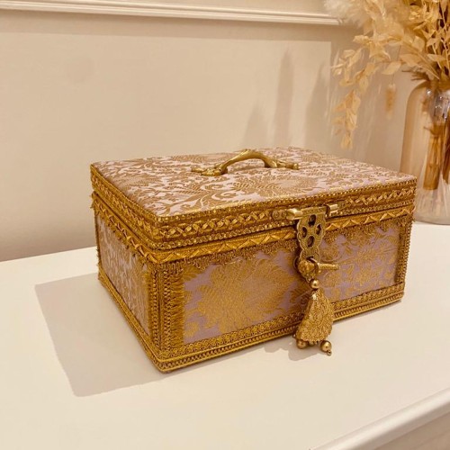Lilac Vanity Box