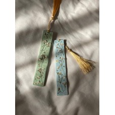 Gypsophila and gold leaf jesmonite bookmark | eco resin | | handmade bookmark | dried baby’s breath | teacher bookmarks | back to school