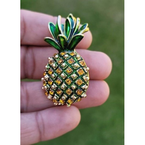 Pineapple brooch vintage look gold plated retro enamel celebrity broach pin k22