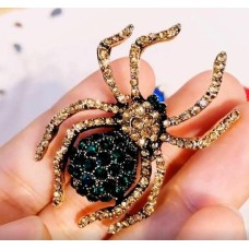 Vintage Look Gold Plated Green Spider Brooch Suit Coat Broach Pin Collar Z23