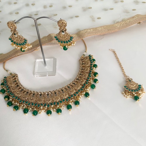 Green Bead Antique Gold Necklace Set