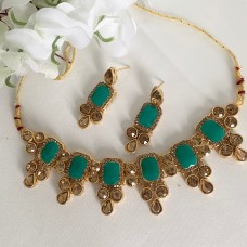 Green Stud Necklace Set