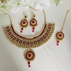 Magenta Estaa Necklace Set