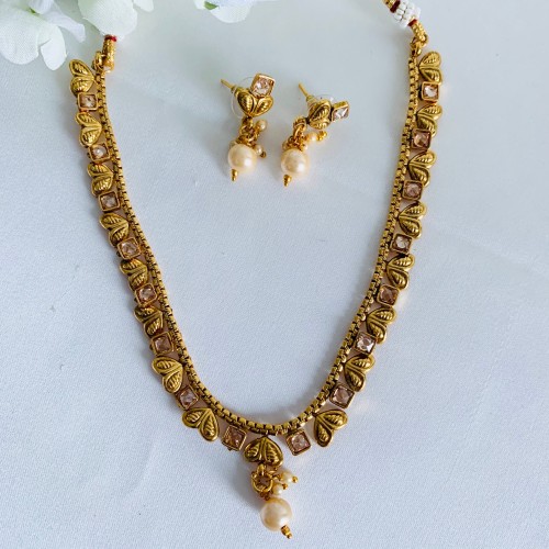 Gold classic Necklace Set