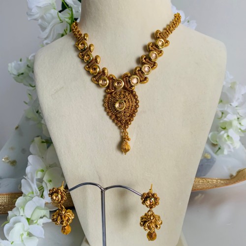 Zoya Long Gold Necklace Set