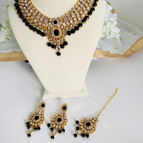 Black Kundan Necklace Set