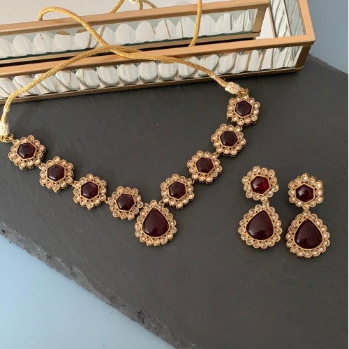 Maroon Eleanor Necklace Set