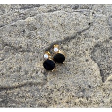 Circular stone Earrings