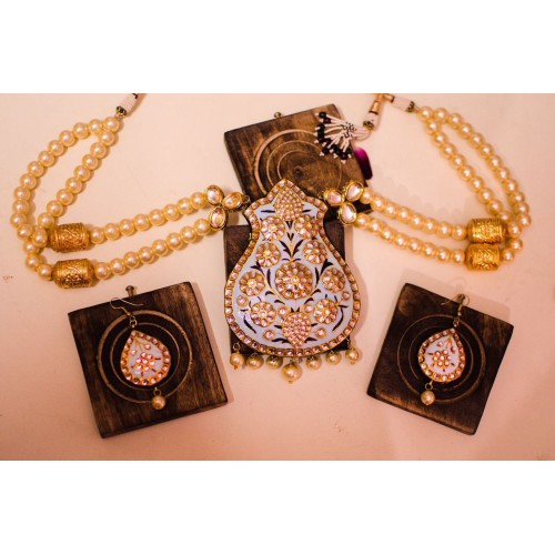 Antique long thewa necklace,thewa pearl necklace,Rajwada Haar,indian jewelry,Sabyasachi wedding necklace,thewa jadau necklace,wedding set