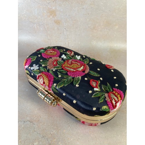 Gulaab (Rose Clutch) (ST284)