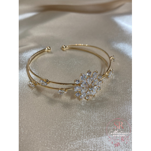 Zoey Flower Bangle (ST069) Gold