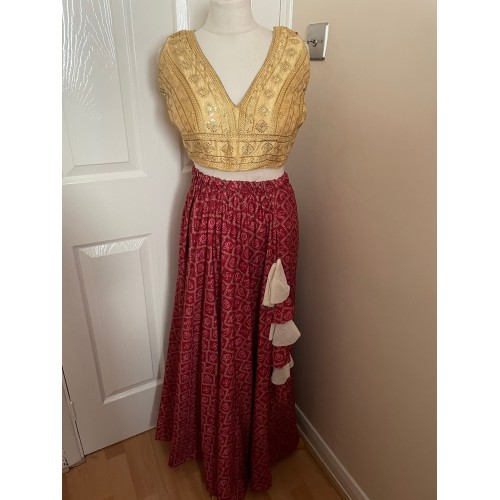 Lengha outfit 1300 ( if you want to but skirt or blouse on its own pls messege)